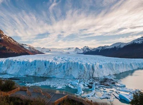 Caminhe pelas passarelas do Glaciar Perito Moreno