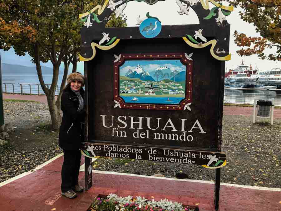 Silvia - Blog Suas Próximas Viagens Placa Ushuaia | Brasileiros em Ushuaia