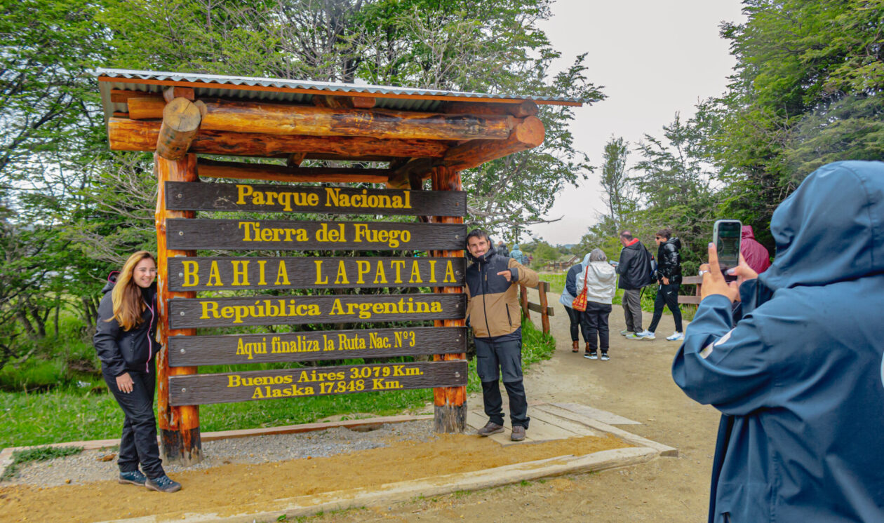Mega Tour - Brasileiros em Ushuaia