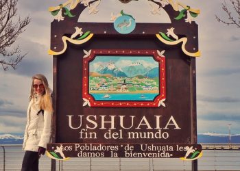 Paula Gabi - Blog Gabi Trips - Placa Ushuaia | Brasileiros em Ushuaia