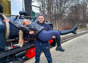 Na mídia Reynaldo Costa e Clara Teixeira curtem Ushuaia!1